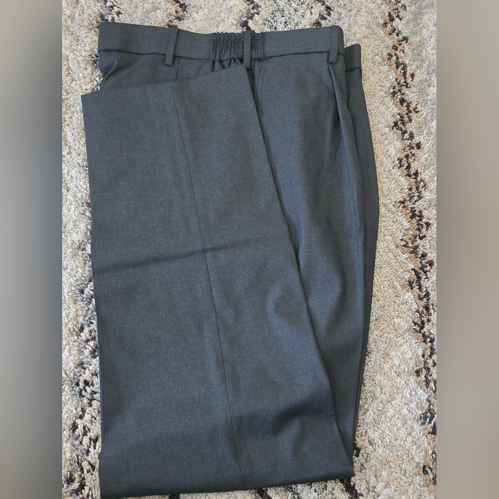 Tommy Hilfiger Mens Dress Pants 32x32 Charcaol Wrinkle Free Career $95 Relax Fit - Picture 7 of 8
